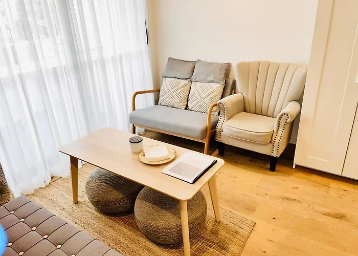 Cbd Japanese Retreat 2Br 1P Brekky Wifi Netflix