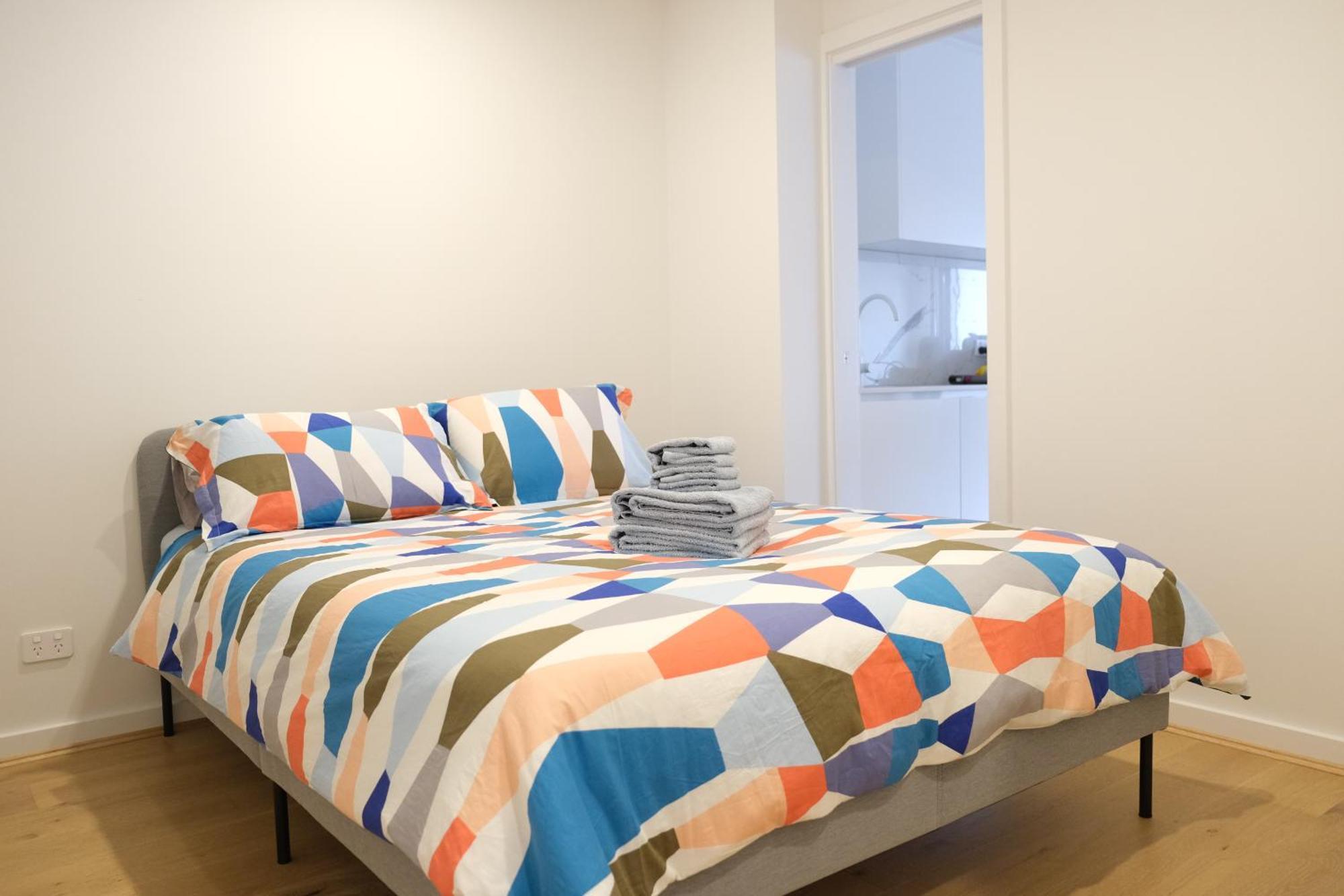 Cbd Japanese Retreat 2br 1p Brekky Wifi Netflix Canberra