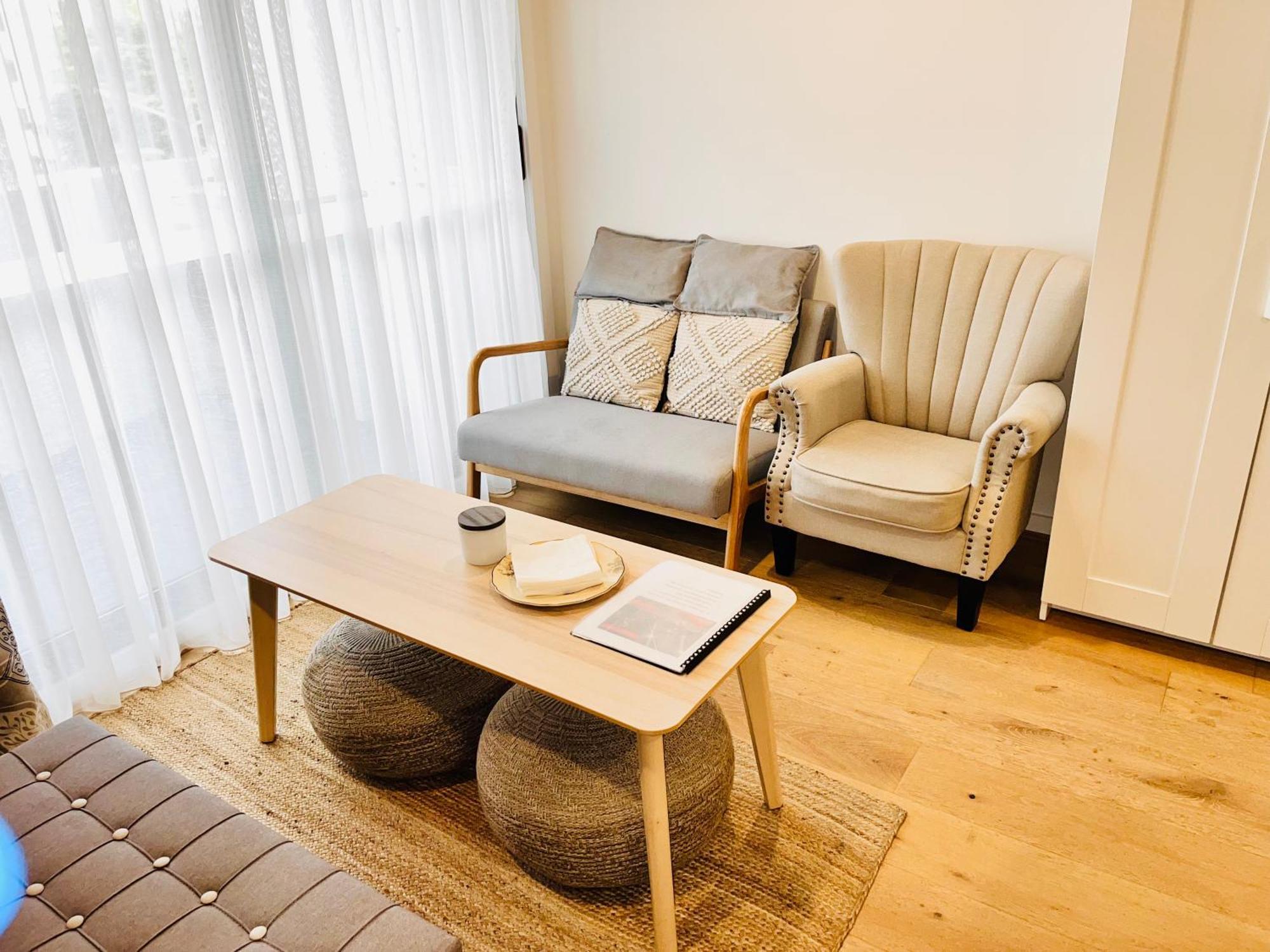 Apartment Cbd Japanese Retreat 2br 1p Brekky Wifi Netflix